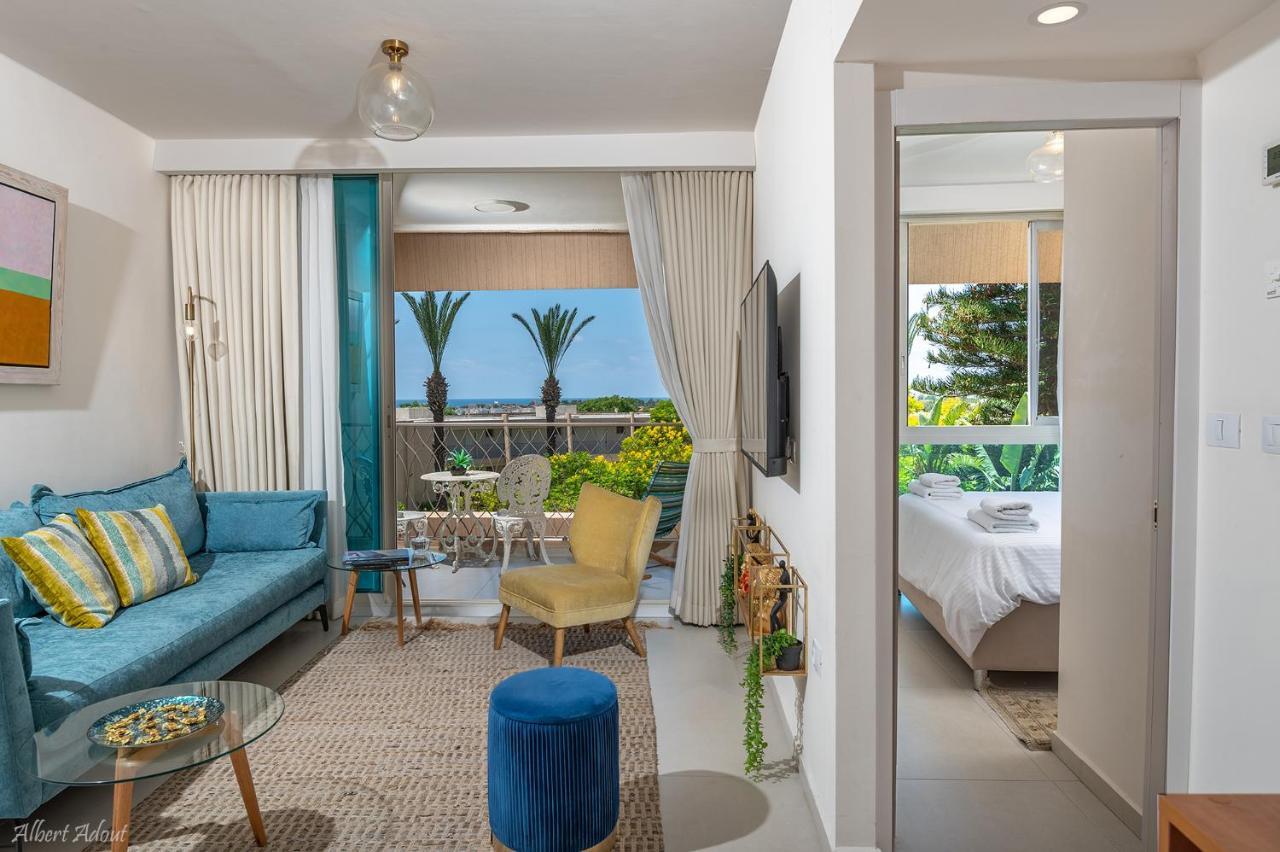 Mina'S Suites - קיסריה エクステリア 写真