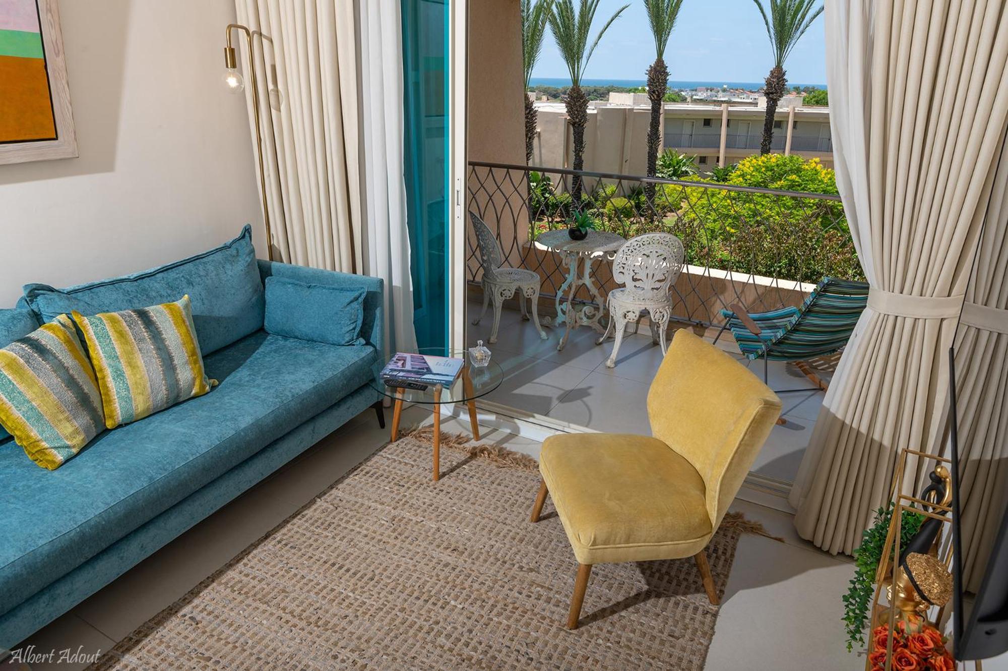 Mina'S Suites - קיסריה エクステリア 写真